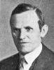 Alberth Linneroth (f 1884, Knislinge), gift med Ester fd Olsson (f 1906, Gräsmark), barnbarns barnbarn till morfars morfars farfars bror Jon Jansson (f 1773, Gunnarskog)