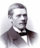 August Eriksson (1870-1965), född i Magra socken, ingift i släkten från trakterna kring Alingsås på min morfars (Evert Lennerås från Långared) sida