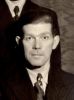 Erik Eriksson (född 1908 i Backa, Magra), barnbarn till morfars farfars kusin Maja Karlsdotter (född 1847 i Magra)