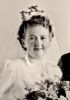 Märta fd Andersson (f 1917, Magra), gift med Bertil Eriksson (f 1910, Magra), barnbarn till morfars farfars kusin Maja Karlsdotter (f 1847, Magra)