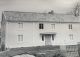 Renoveringar i Hallarum 4 (Pettersgården) under 1950 talet, Ernst och Karin står i fönstret