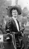 Rosa Mae Larson(1887-1952), fyrmänning till min farfar, hon var dotter till Per Johan Larson (f 1853) från Torhamn som emigrerade till USA ca 1880