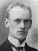 Thure Pettersson f 1888, Pelarne), var gift med Hanna Maria fd Persdotter (f 1878, Lösen) som var barnbarns barn till min farfars farmors mormors syster Karin Månsdotter (f 1786, Ramdala)