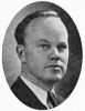 Yngve Franzén (f 1911, Emmaboda), gift med Inga Maj fd Hilmer (f 1926, Mjölby) som var barnbarns barnbarns barns farfars farmors morfar Åke Persson (f 1788, Jämjö)