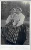 t.v. Hag Karin Andersdotter (1882-1942) Haggårdarna, Djura. Gift Brandström. t.h. Okänd kvinna